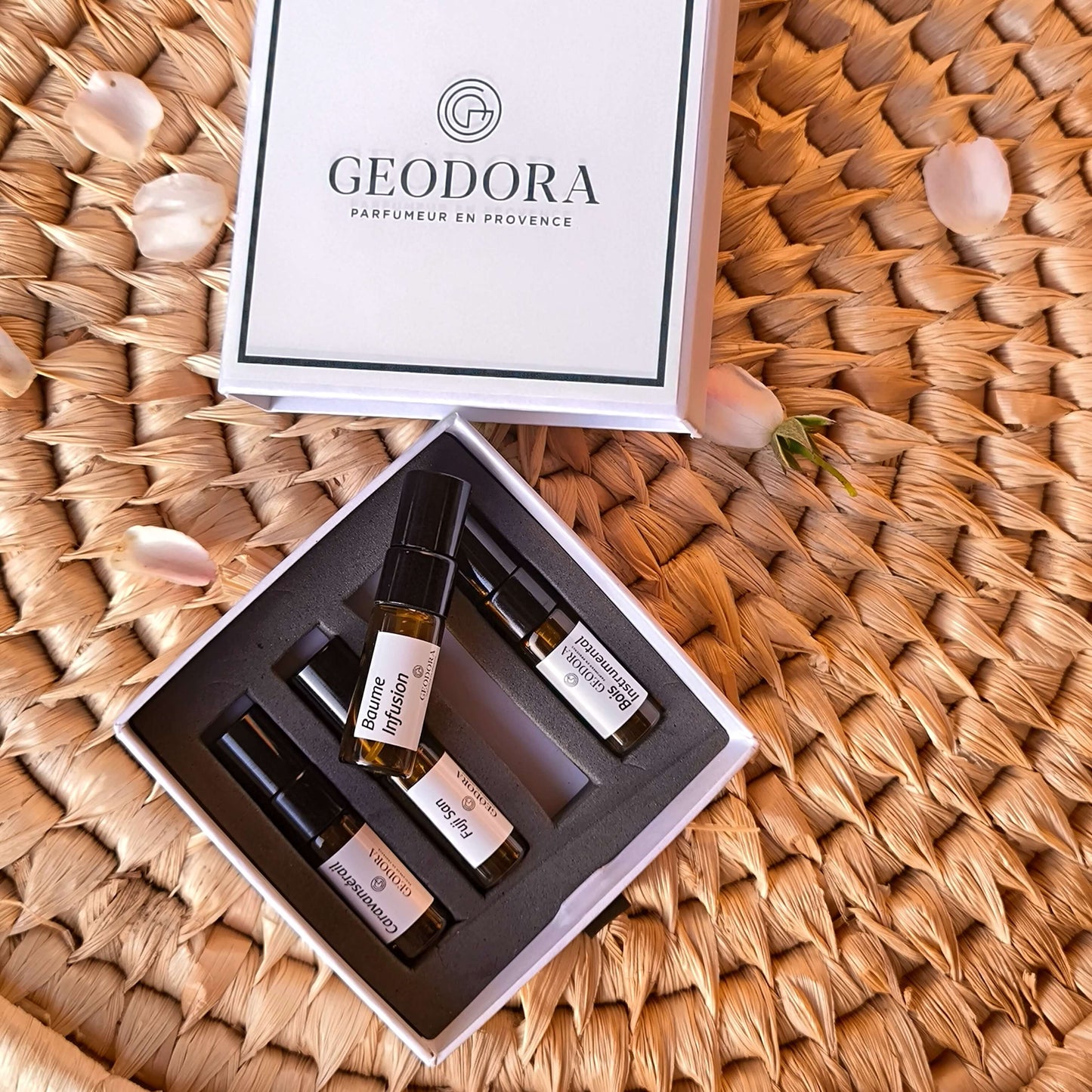 Cofre de Descubrimiento Geodora 4 Decants + Cupón 20 mil de REGALO