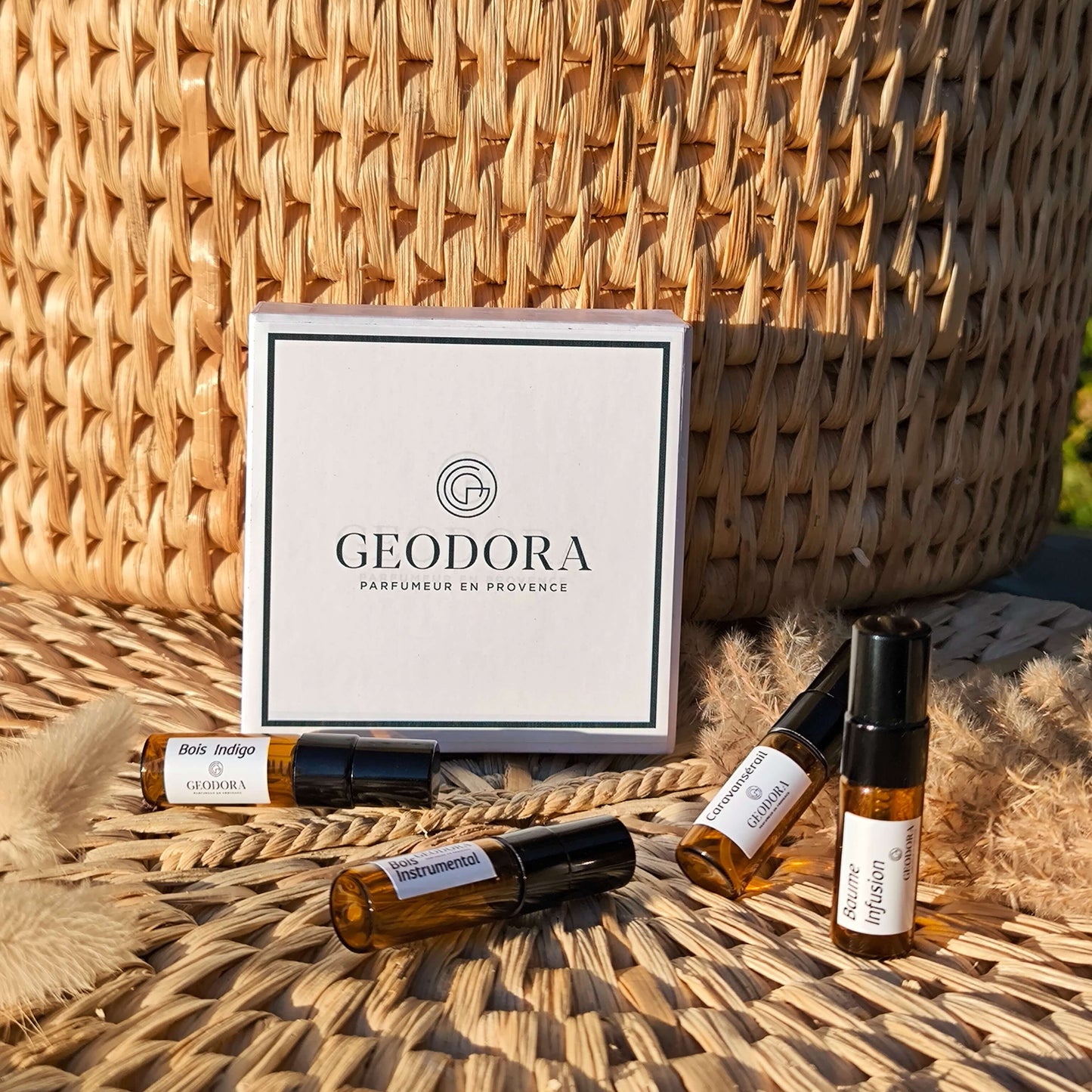Cofre de Descubrimiento Geodora 4 Decants + Cupón 20 mil de REGALO